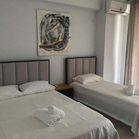 Irini Boutique Rooms!!! Himarë Dış mekan fotoğraf