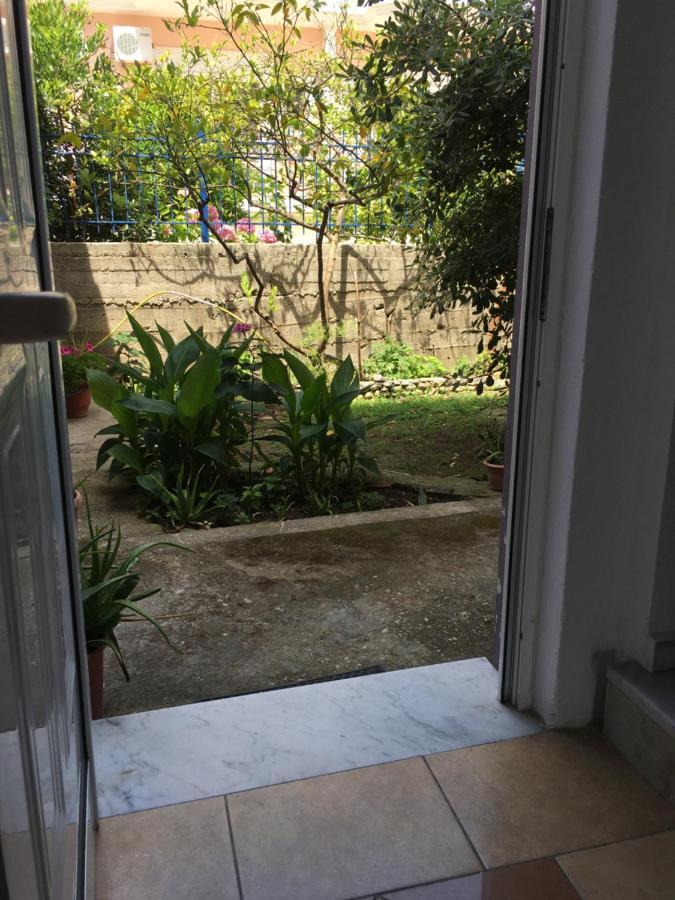 Irini Boutique Rooms!!! Himarë Dış mekan fotoğraf