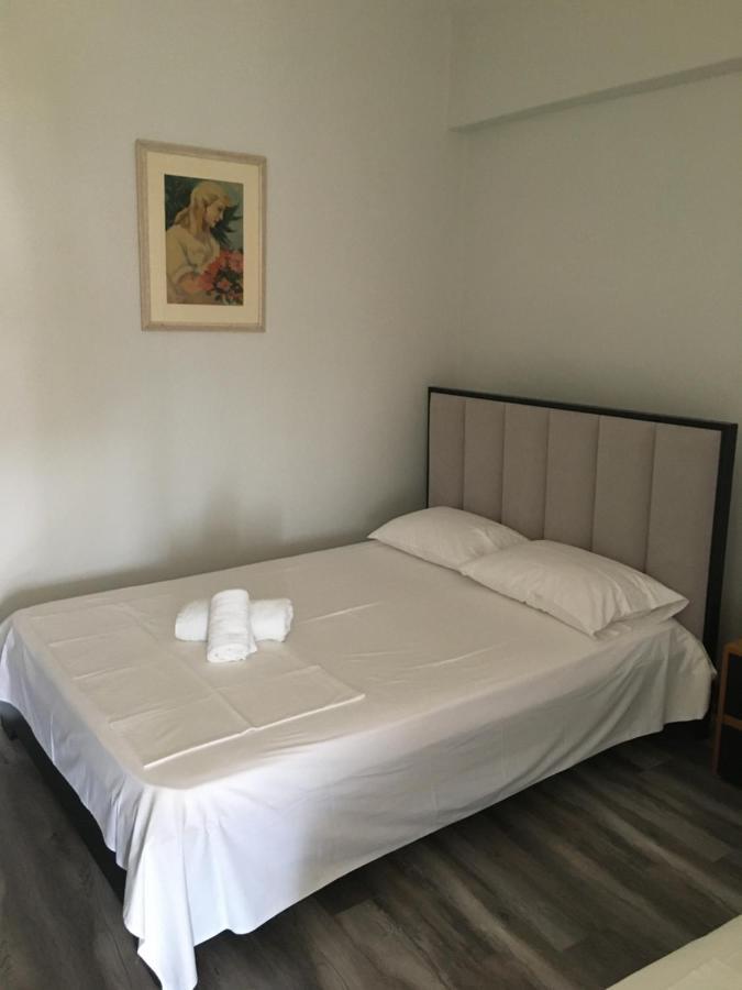 Irini Boutique Rooms!!! Himarë Dış mekan fotoğraf