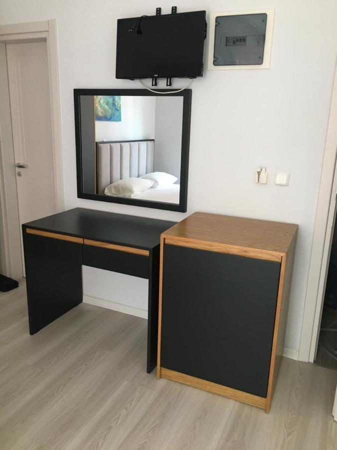 Irini Boutique Rooms!!! Himarë Dış mekan fotoğraf