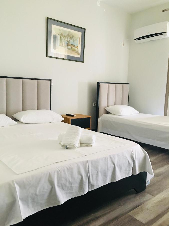 Irini Boutique Rooms!!! Himarë Dış mekan fotoğraf