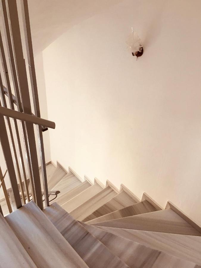 Irini Boutique Rooms!!! Himarë Dış mekan fotoğraf
