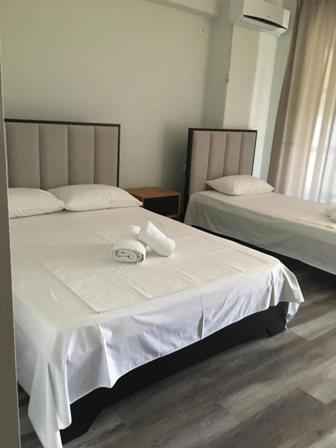 Irini Boutique Rooms!!! Himarë Dış mekan fotoğraf