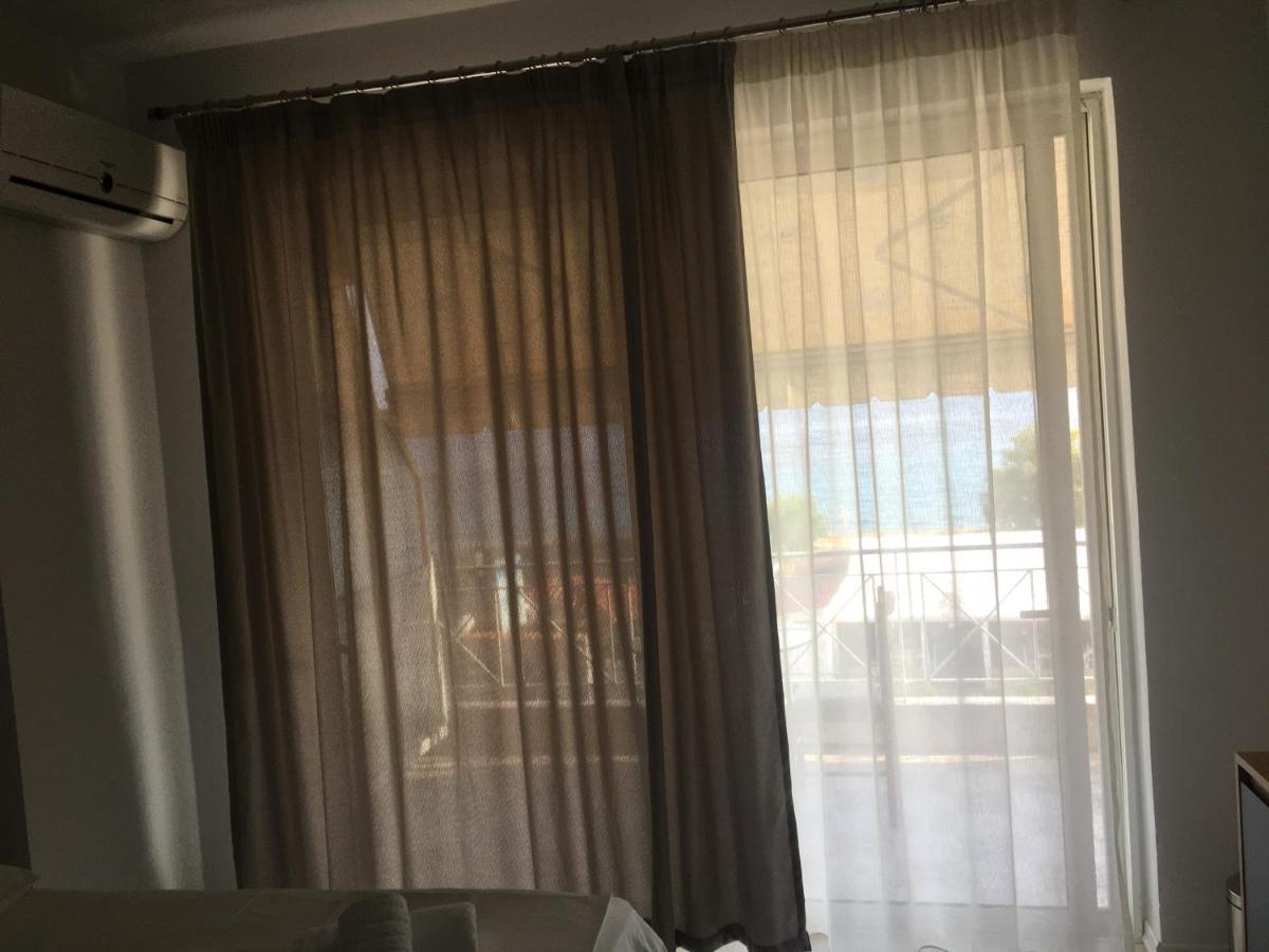 Irini Boutique Rooms!!! Himarë Dış mekan fotoğraf