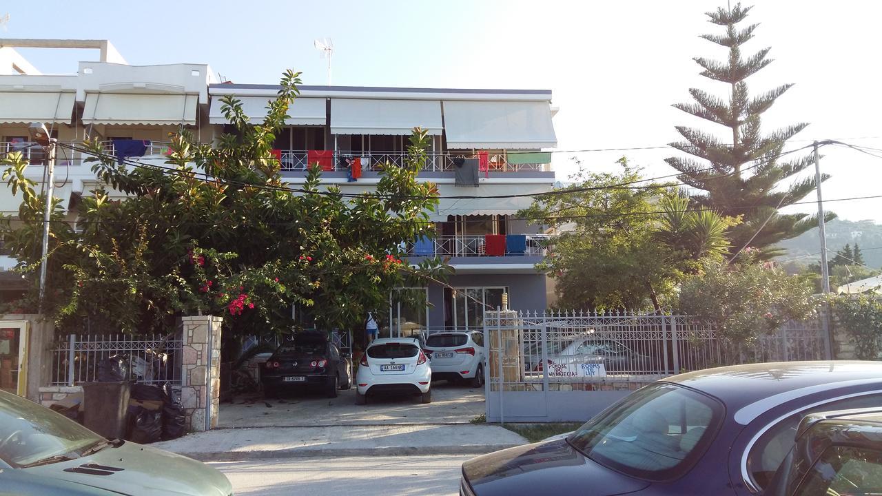 Irini Boutique Rooms!!! Himarë Dış mekan fotoğraf